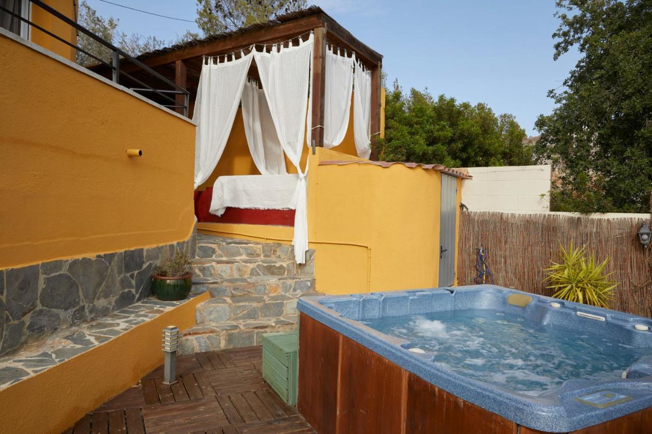 Amazing Vila Close To Sitges, Jacuzzi, Swimming Pool & Exellent Views Olivella Eksteriør bilde